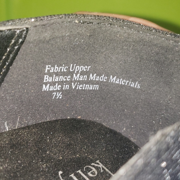 Sparkly flats - Picture 3 of 8